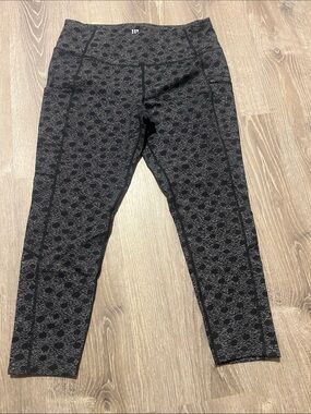 Title Nine Black & Gray Patterned Active Leggings-Large